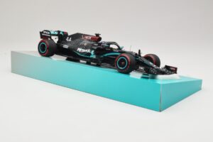 Mercedes AMG Petronas W11 EQ Performance #44 L. Hamilton 91st F1 Win Eifel GP 2020 Minichamps 1:18 113201144 Metall — bild 4 av 6