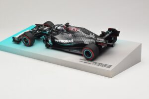 Mercedes AMG Petronas W11 EQ Performance #44 L. Hamilton 91st F1 Win Eifel GP 2020 Minichamps 1:18 113201144 Metall — bild 5 av 6
