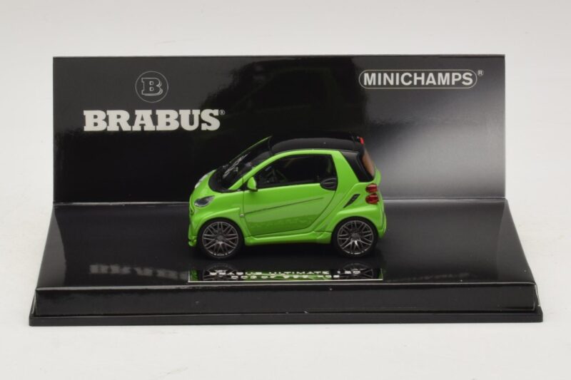 Mercedes Brabus Ultimate 120 Grön Minichamps 1:43 437032700 Metall