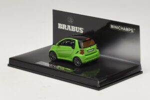 Mercedes Brabus Ultimate 120 Grön Minichamps 1:43 437032700 Metall — bild 3 av 5