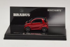Mercedes Brabus Ultimate 120 Röd Minichamps 1:43 437032701 Metall