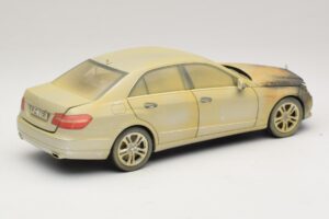 Mercedes E-Class W212 Bränd Dubai Konstbil Minichamps 1:18 MB008 Metall — bild 2 av 6