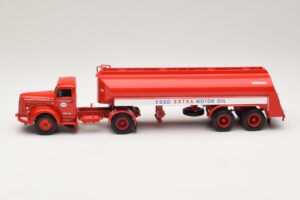 Mercedes LS315 Tanksattelzug Esso Minichamps 1:43 499034770 Metall — bild 3 av 6