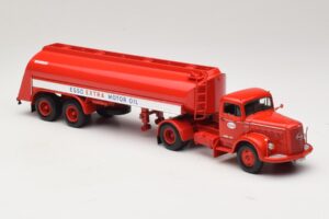 Mercedes LS315 Tanksattelzug Esso Minichamps 1:43 499034770 Metall — bild 4 av 6