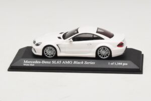 Mercedes SL65 AMG R230 Black Series Matt Vit Minichamps 1:43 400038222 Metall
