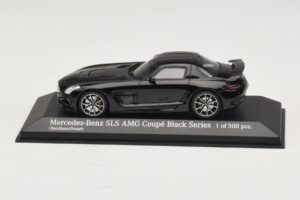 Mercedes SLS AMG C197 Black Series Svartmetallic Minichamps 1:43 437033020 Metall
