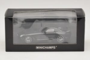 Mercedes SLS AMG C197 Black Series Svartmetallic Minichamps 1:43 437033020 Metall — bild 4 av 4