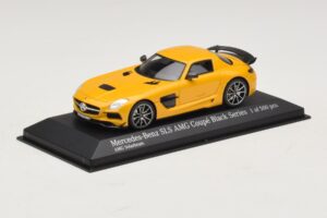 Mercedes SLS AMG C197 Black Series Guld Minichamps 1:43 437033022 Metall — bild 2 av 4