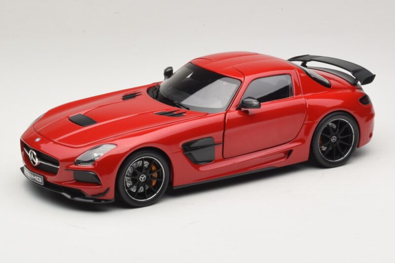 Mercedes SLS AMG C197 Black Series Röd Minichamps 1:18 110033022 Metall