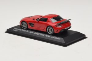 Mercedes SLS AMG C197 Black Series Röd Minichamps 1:43 437033021 Metall — bild 3 av 4
