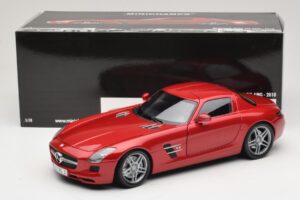 Mercedes SLS AMG C197 Röd Metallic Minichamps 1:18 100039020 Metall — bild 8 av 8