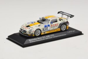Mercedes SLS AMG GT3 #22 Rowe Racing Graf / Jager Nurburgring 24 Hours 2013 Minichamps 1:43 410133222 Metall — bild 2 av 4