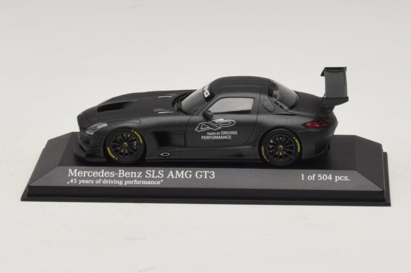 Mercedes SLS AMG GT3 45 Years of Driving Performance Svart Minichamps 1:43 410133200 Metall