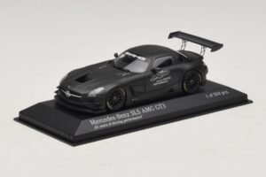 Mercedes SLS AMG GT3 45 Years of Driving Performance Svart Minichamps 1:43 410133200 Metall — bild 2 av 4