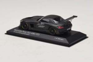 Mercedes SLS AMG GT3 45 Years of Driving Performance Svart Minichamps 1:43 410133200 Metall — bild 3 av 4
