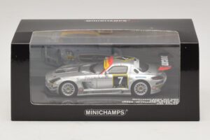 Mercedes SLS AMG GT3 #7 Black Falcon Jager / Seyffarth 24 Hours of Dubai 2011 Minichamps 1:43 437110307 Metall — bild 5 av 5