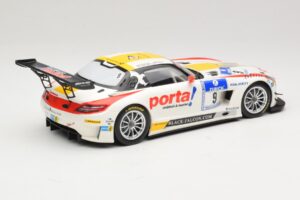 Mercedes SLS AMG GT3 #9 B. Schneider / J. Bleekemolen Black Falcon 24 Hours of Nurburgring Winner 2013 Minichamps 1:18 151133 — bild 2 av 6