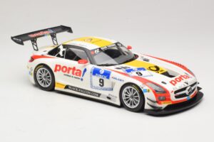 Mercedes SLS AMG GT3 #9 B. Schneider / J. Bleekemolen Black Falcon 24 Hours of Nurburgring Winner 2013 Minichamps 1:18 151133 — bild 4 av 6