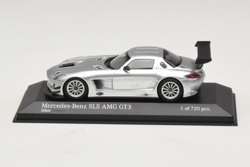 Mercedes SLS AMG GT3 Silver Minichamps 1:43 Mercedes SLS AMG GT3 Silver Minichamps 1:43 410113202 Metall