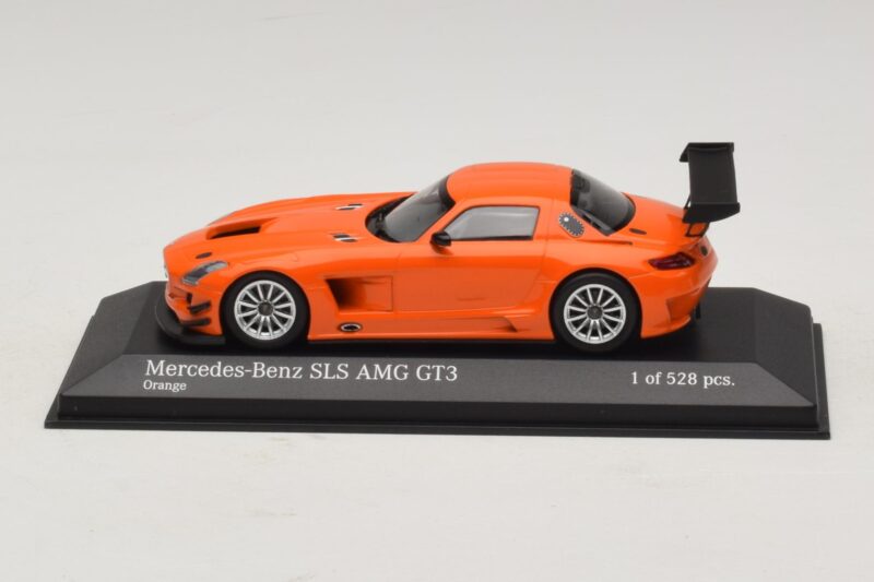 Mercedes SLS AMG GT3 Street Orange Minichamps 1:43 410113204 Metall