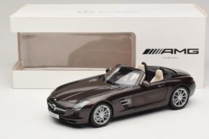 Mercedes SLS AMG Sepang Brown Minichamps 1:18 B66960080 Metall — bild 9 av 9