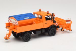 Mercedes Unimog 1300 L Snöplog Orange Minichamps 1:43 439033060 Metall — bild 2 av 6