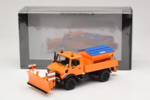 Mercedes Unimog 1300 L Snöplog Orange Minichamps 1:43 439033060 Metall — bild 6 av 6
