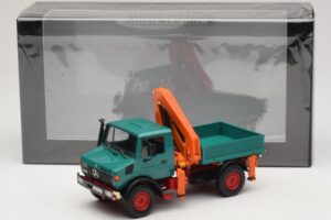 Mercedes Unimog 1300 L Tippbil med Lastkran Minichamps 1:43 439033000 Metall — bild 6 av 6