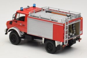 Mercedes Unimog 1300 L TLF 8/18 FF Oberammergau Minichamps 1:43 439033071 Metall — bild 5 av 6