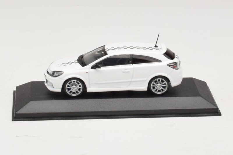 Opel Astra H OPC Nurburgring Edition Vit Minichamps 1:43 ASTRA005 Metall