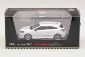 Opel Astra H OPC Nurburgring Edition Vit Minichamps 1:43 ASTRA005 Metall — bild 4 av 4