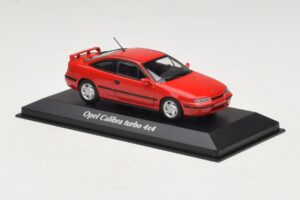 Opel Calibra Turbo 4x4 Röd Maxichamps 1:43 940045721 Metall — bild 3 av 4