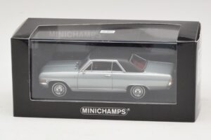 Opel Diplomat A V8 Coupe Silver Minichamps 1:43 400048020 Metall — bild 4 av 4