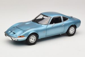Opel GT Blue Metallic Minichamps 1:18 180049030 Metall