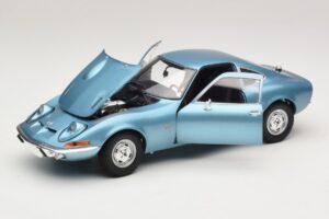 Opel GT Blue Metallic Minichamps 1:18 180049030 Metall — bild 2 av 8