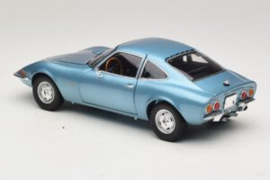 Opel GT Blue Metallic Minichamps 1:18 180049030 Metall — bild 7 av 8