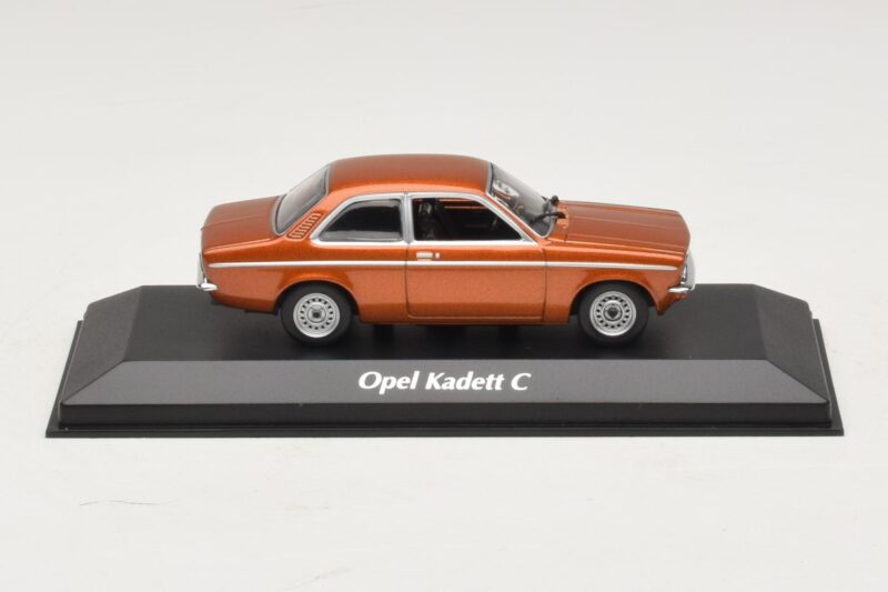 Opel Kadett C Brons Metallic Maxichamps 1:43 940045600 Metall