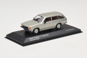 Opel Kadett C Caravan Silver Metallic Minichamps 1:43 400048111 Metall — bild 2 av 4