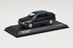 Opel Kadett E Black Metallic Minichamps 1:43 400045901 Metall — bild 2 av 4