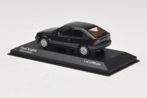 Opel Kadett E Black Metallic Minichamps 1:43 400045901 Metall — bild 3 av 4