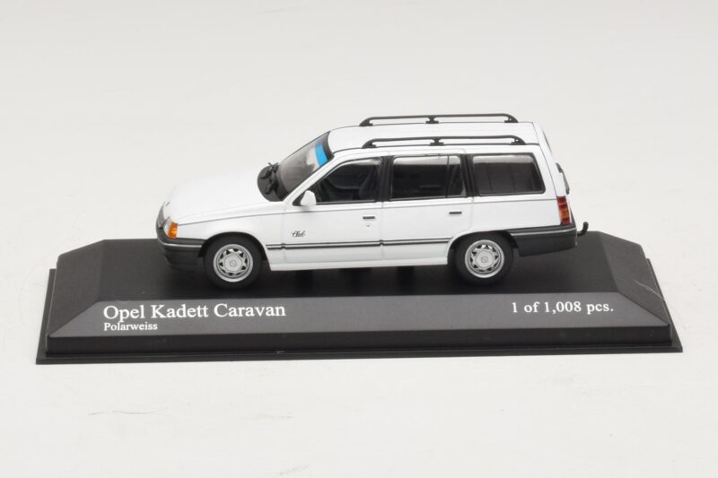 Opel Kadett E Caravan Vit Minichamps 1:43 400045911 Metall