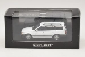 Opel Kadett E Caravan Vit Minichamps 1:43 400045911 Metall — bild 4 av 4