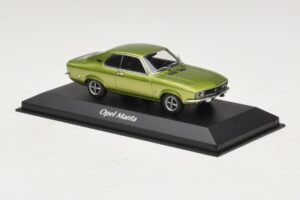 Opel Manta A Grön Metallic Maxichamps 1:43 940045501 Metall — bild 3 av 4