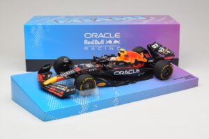Oracle Red Bull Racing RB18 #11 S. Perez Miami GP 2022 Minichamps 1:18 113220511 Metall — bild 7 av 7