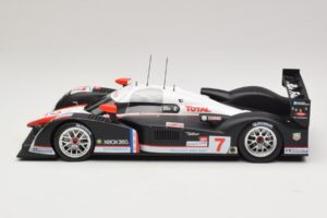 Peugeot 908 HDi FAP LMP1 #7 M. Gene / N. Minassian / J. Villeneuve 24 Hours of Le Mans 2007 Minichamps 1:18 150071207 Metall — bild 3 av 6