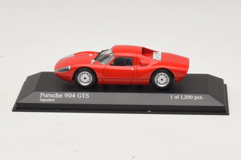 Porsche 904 GTS Röd Minichamps 1:43 Porsche 904 GTS Röd Minichamps 1:43 400065722 Metall