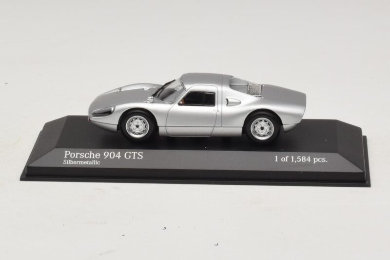 Porsche 904 GTS Silver Minichamps 1:43 Porsche 904 GTS Silver Minichamps 1:43 400065721 Metall