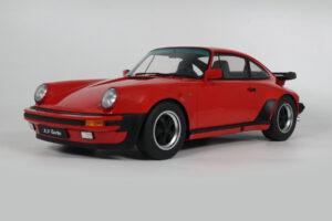 Porsche 911 930 Turbo 3.3 India Red GT Spirit 1:8 GTS802301 Resin — bild 2 av 2