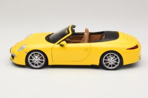 Porsche 911 991 Carrera S Cabriolet Gul Minichamps 1:18 100061031 Metall — bild 4 av 8