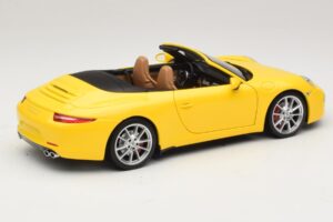 Porsche 911 991 Carrera S Cabriolet Gul Minichamps 1:18 100061031 Metall — bild 3 av 8